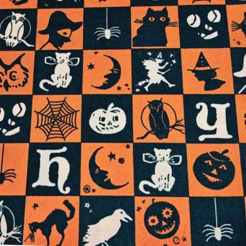 13" x 44" Retro Halloween Red Rooster Fabric - The Homespun Loft