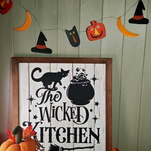 5 ft Primitive Halloween Wooden Garland - The Homespun Loft