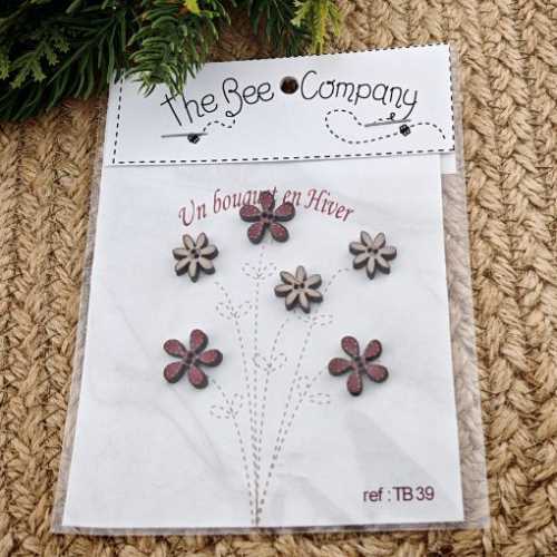 Primitive Set of 6 Winter Flower Buttons - The Homespun Loft